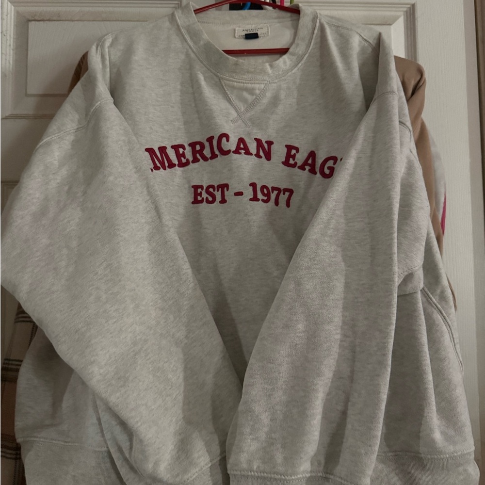 American Eagle Outfitters Light Gray Crewneck with Red Print